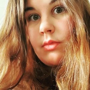 Meet your Posher, Rayna